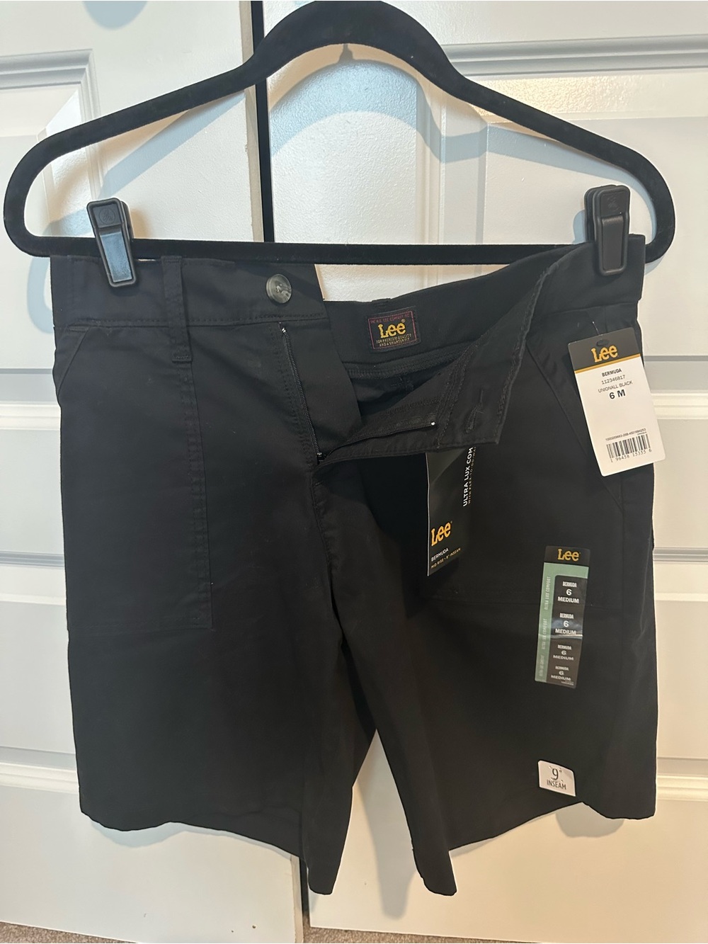 NWT Lee Women’s Black Flat-Front Casual Shorts